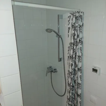 Very Small Without Wi-fi And Without A Kitchen 쾰른