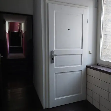Very Small Without Wi-fi And Without A Kitchen * 쾰른
